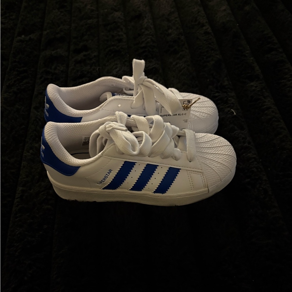Adidas Kids Sneakers in White and Blue